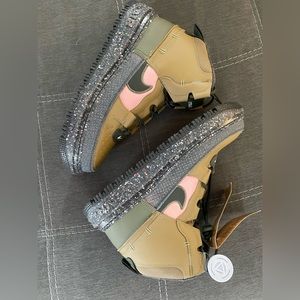 New in box Men’s Nike Air Force 1 Boots NN in unique color!